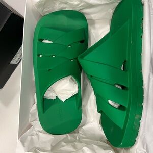 Bottega Veneta Slides
